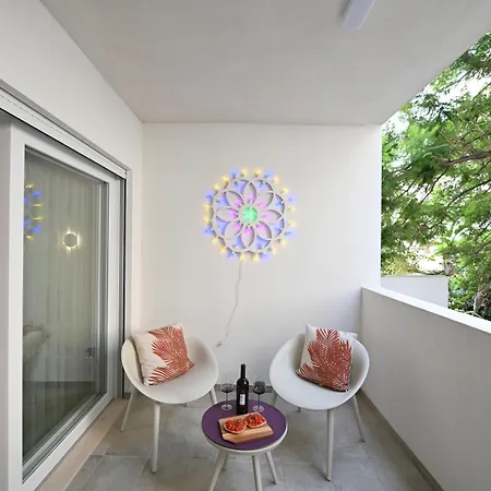 Me Too - Exclusive *