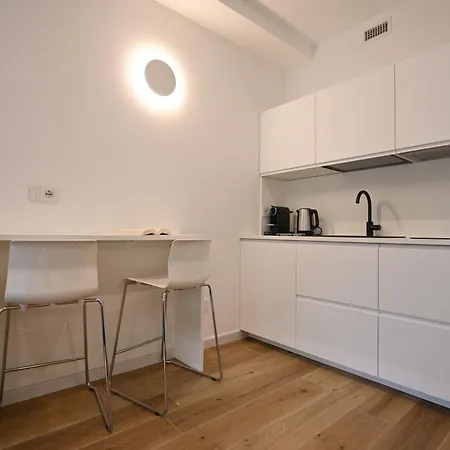 Me Too - Exclusive Apartment *